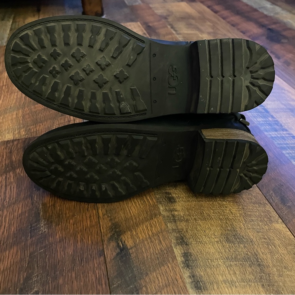 Ugg Leather Boots - Picture 5 of 8